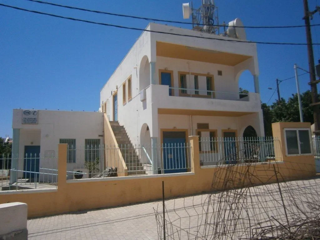 ΜΑΚΡΥΣ ΓΙΑΛΟΣ ΛΑΣΙΘΙΟΥ