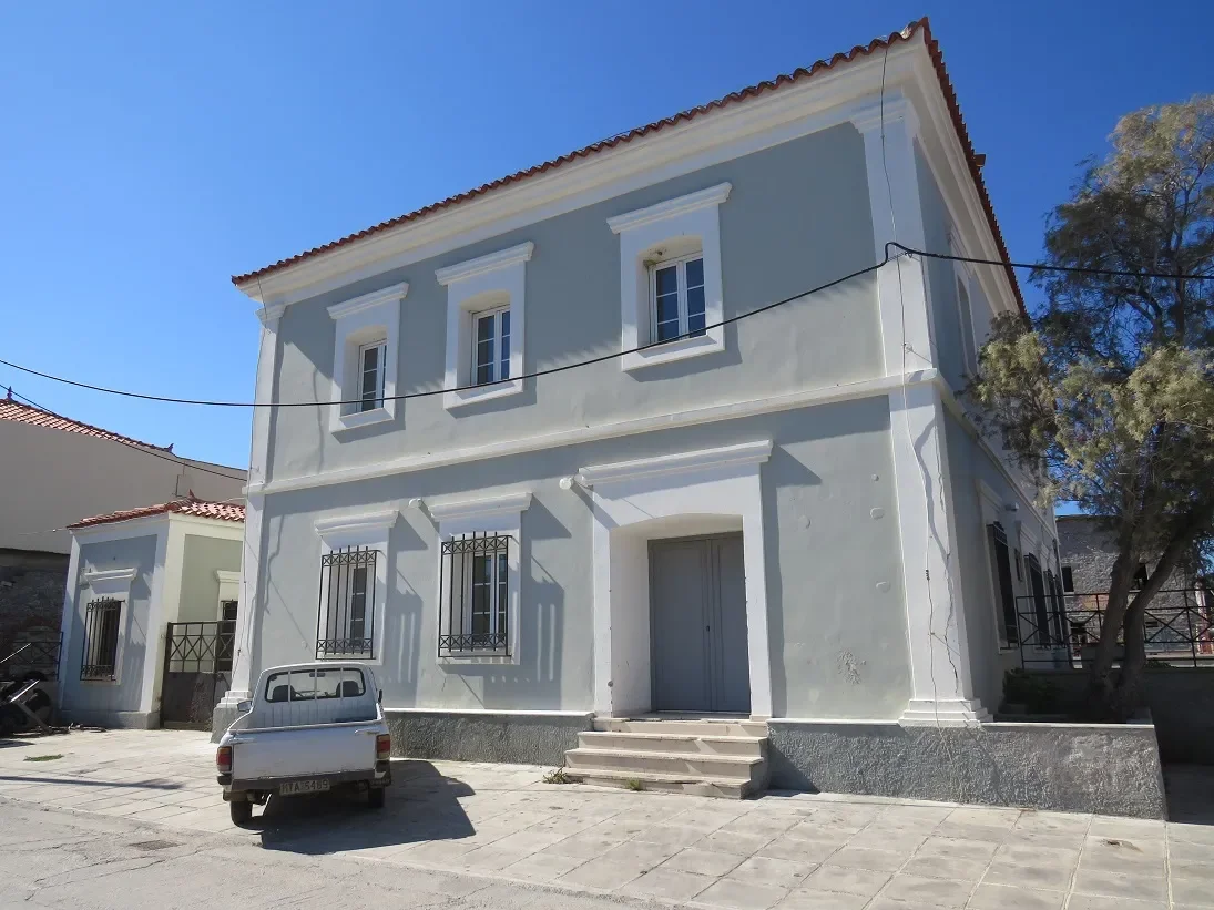 PERAMA LESVOS
