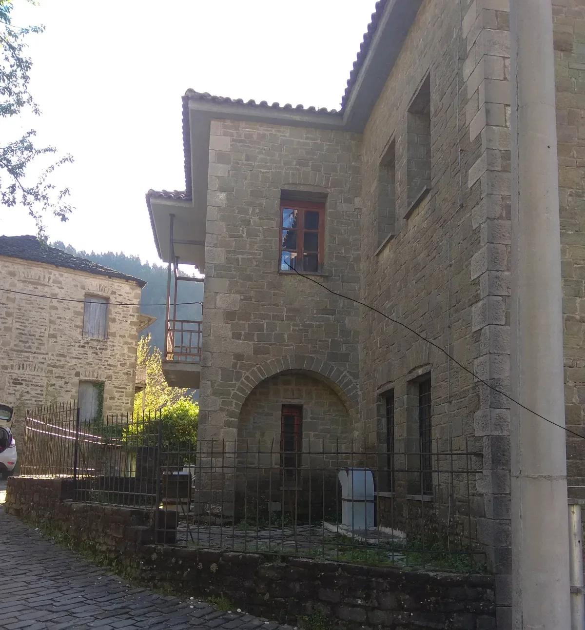 VOURGARELI