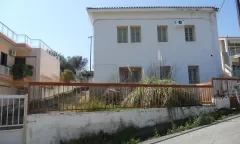 KAMARES